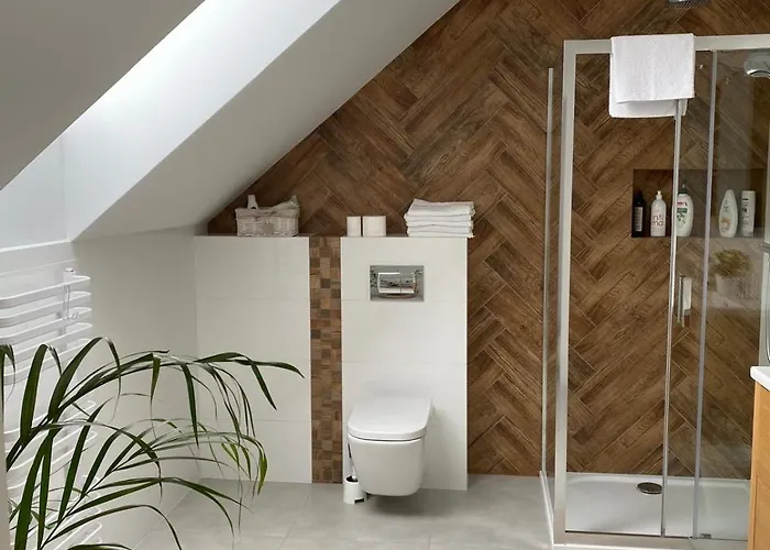 Lasy Jeziora, Cisza I Spokój, Grzybki I Rybki, Dom 180m2 W Nad Jeziorem Karsińskim * Swornegacie